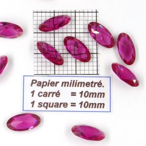 4123 16X8 F (u) - Pieza de cristal Swarovski ovalada con fondo cónico 16x8MM FUCHSIA sin recubrimiento (translúcido)