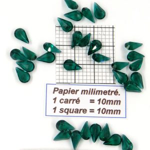 4300 10X6 E * Pierre cristal Swarovski goutte-poire fond conique 10X6 EMERALD unfoiled (translucide)