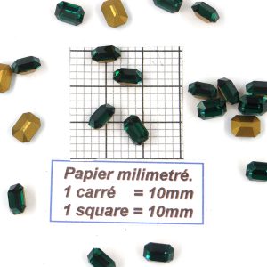 4600 8X6 E * 12/24/48  Piedra de cristal Swarovski octogonal con base cónica 8X6MM ESMERALDA